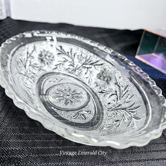 Vtg Glass Oval Serving Bowl USA Floral Dish Anchor Hocking Tiara Clear Sandwich - Picture 3 of 11